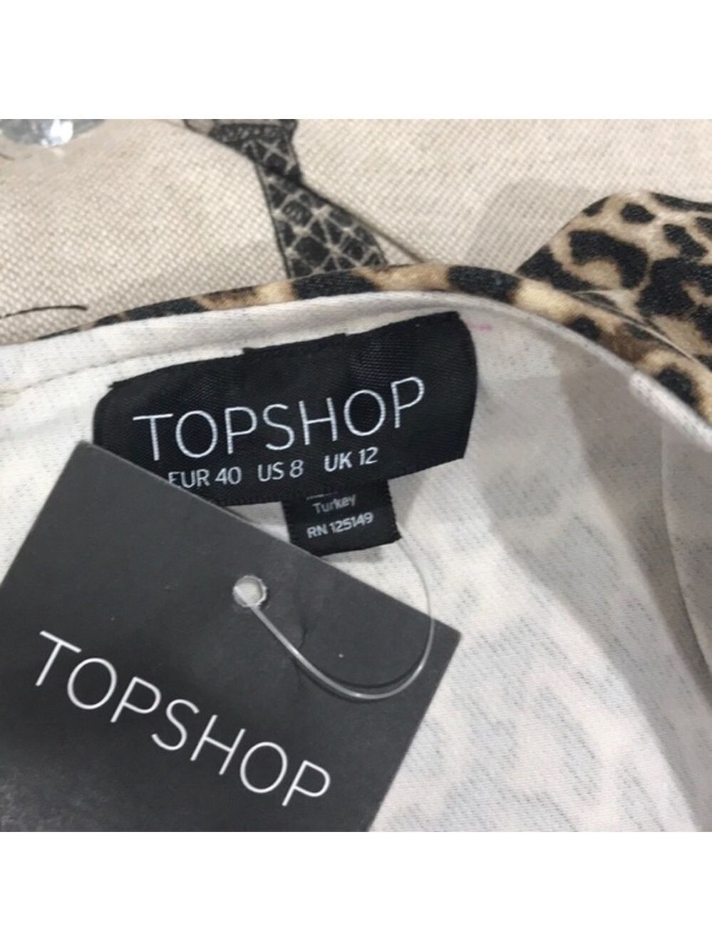 TOPSHOP Leopard Print Ruffle Skirt - Picture 3 of 6